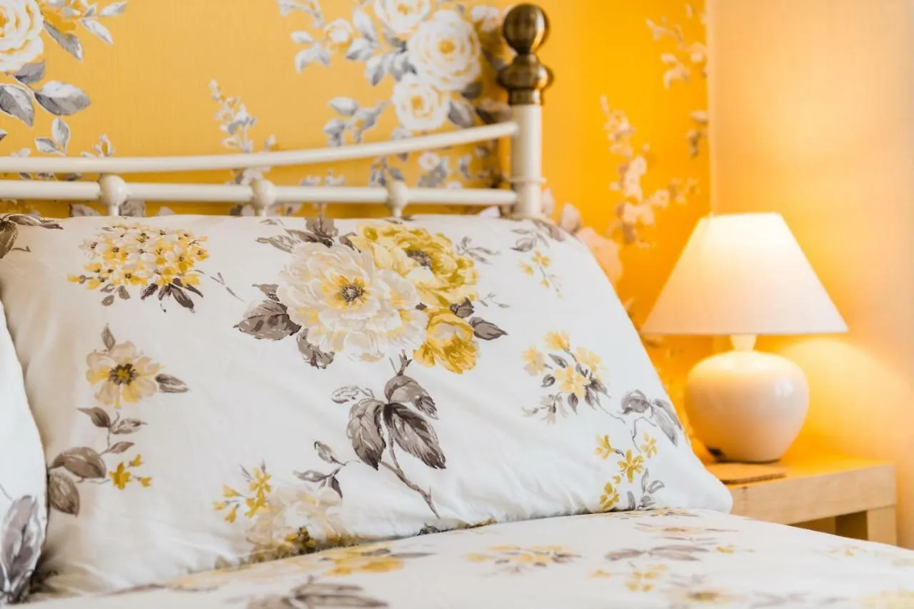Kenways Guest House Scarborough